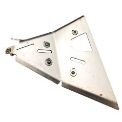Osłona wahacza prawy przód aluminiowa 706204638